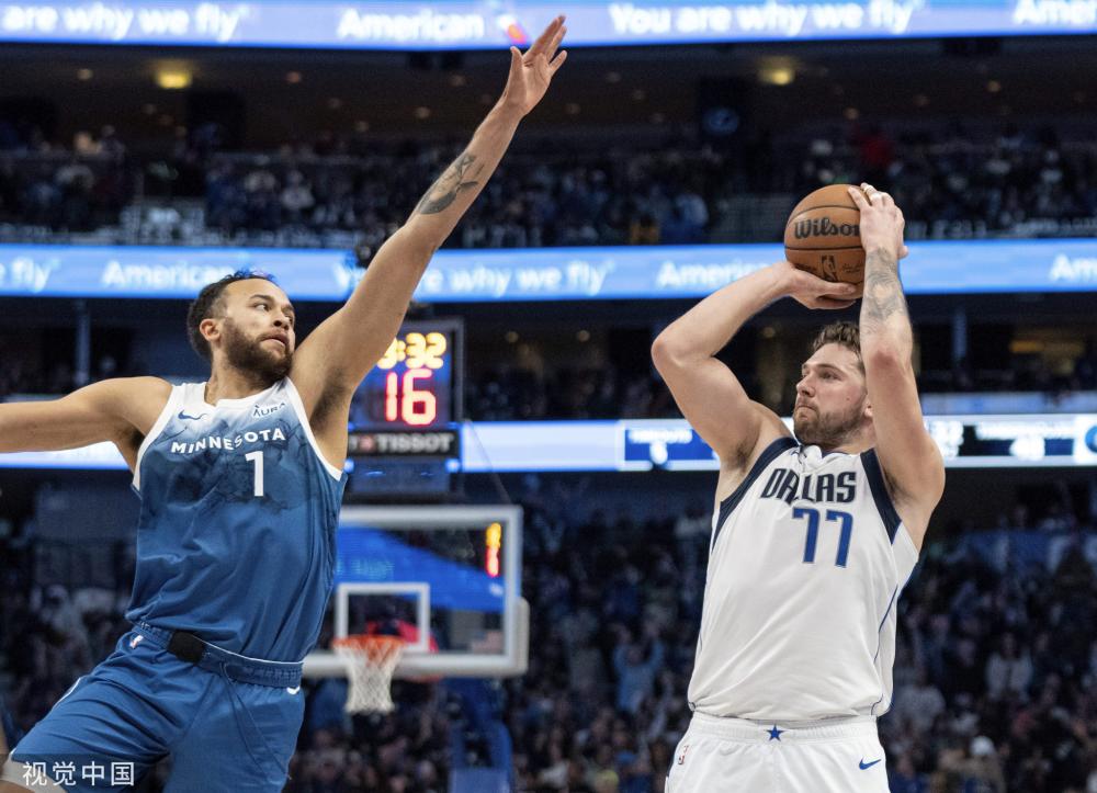 “快船队引进经验丰富的老将，增强球队深度”.