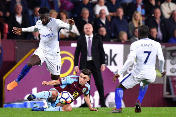 引发潜在的 引发潜在的